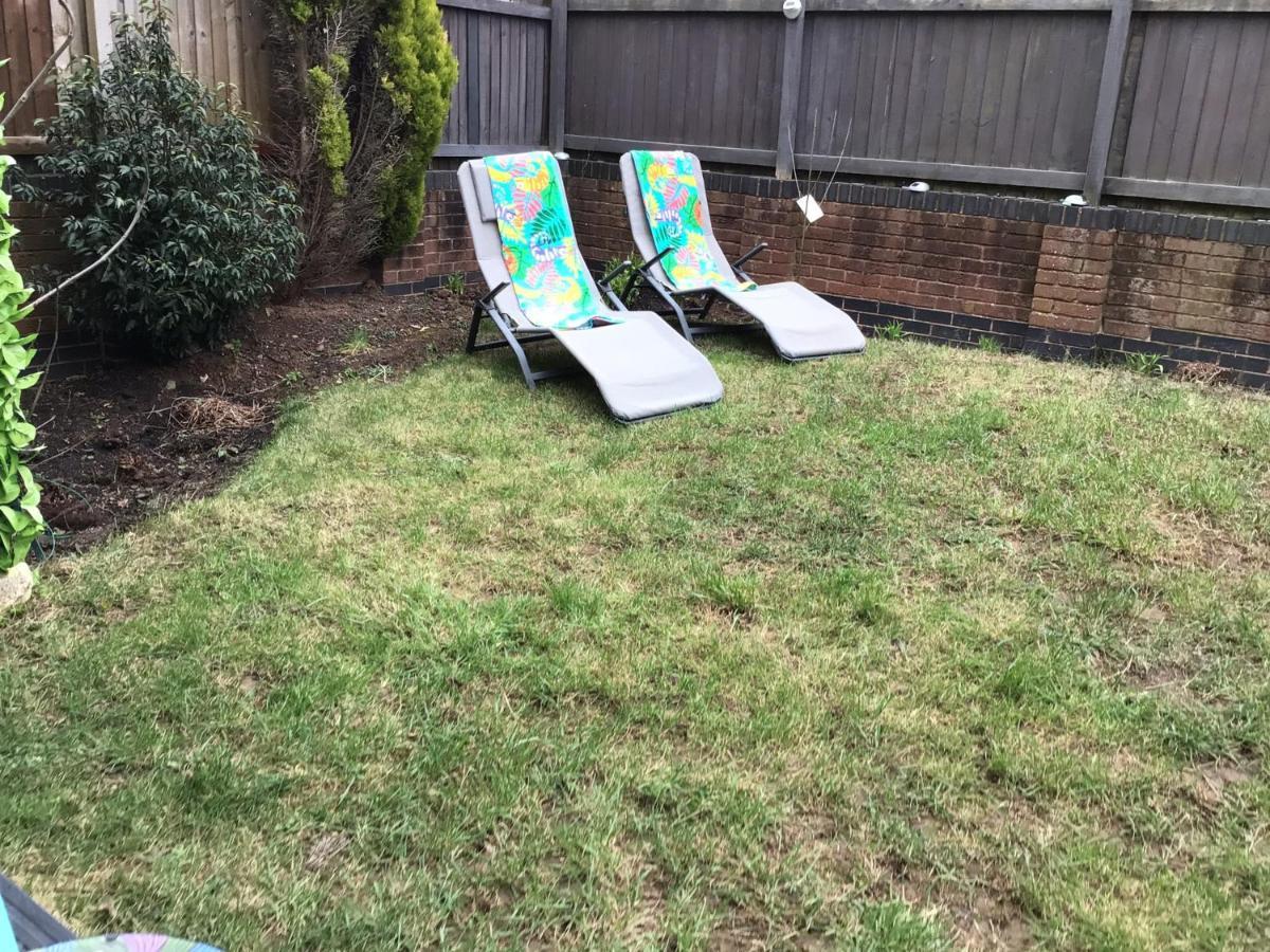 Worcester Fabulous Cherry Tree Mews Self Check In Dogs Welcome By Prior Arrangement , 2 Double Bedrooms ,Super Fast Wi-Fi, With Free Off Road Parking For 2 Vehicles Near Royal Hospital And Woodland Walks Exterior foto