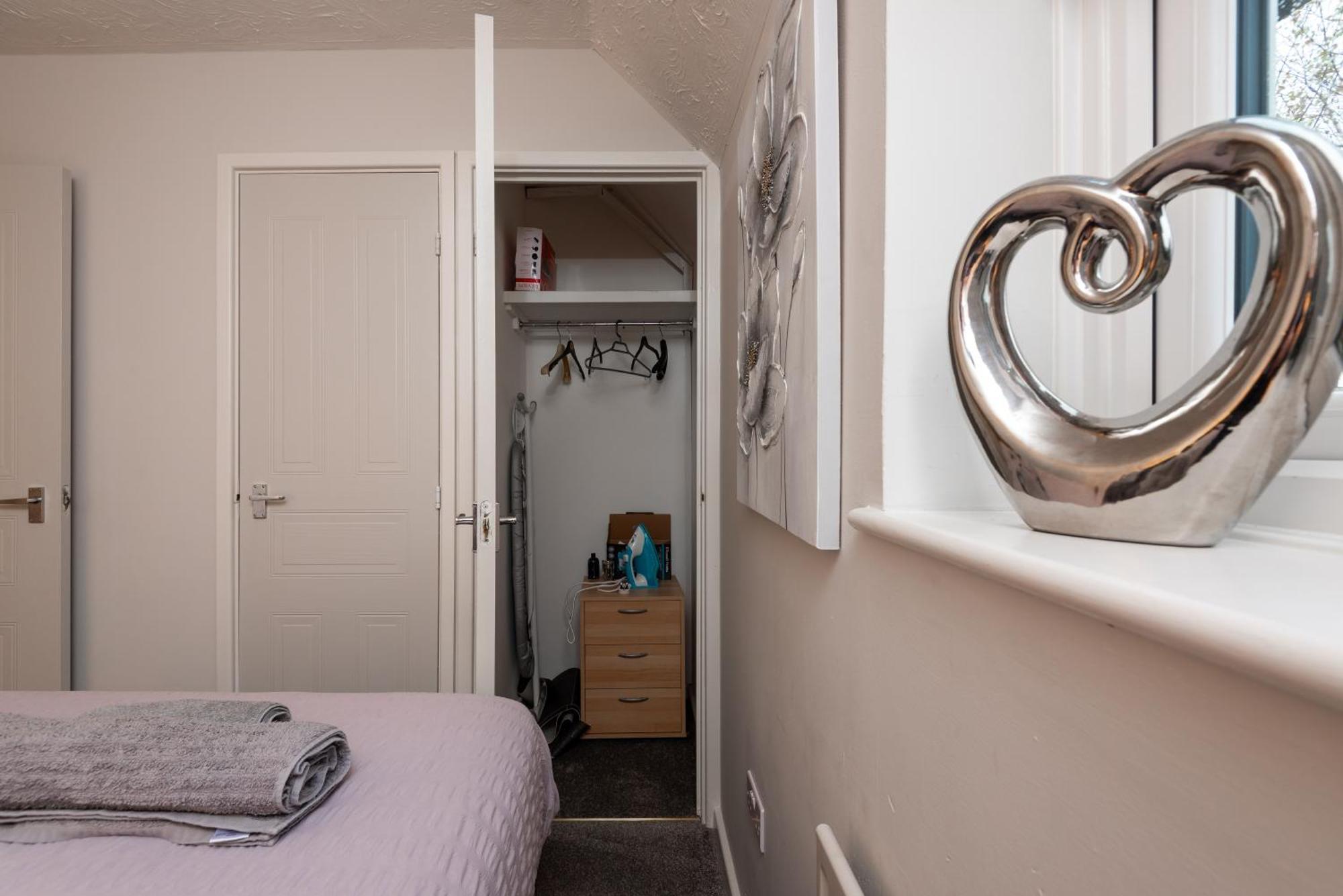 Worcester Fabulous Cherry Tree Mews Self Check In Dogs Welcome By Prior Arrangement , 2 Double Bedrooms ,Super Fast Wi-Fi, With Free Off Road Parking For 2 Vehicles Near Royal Hospital And Woodland Walks Exterior foto