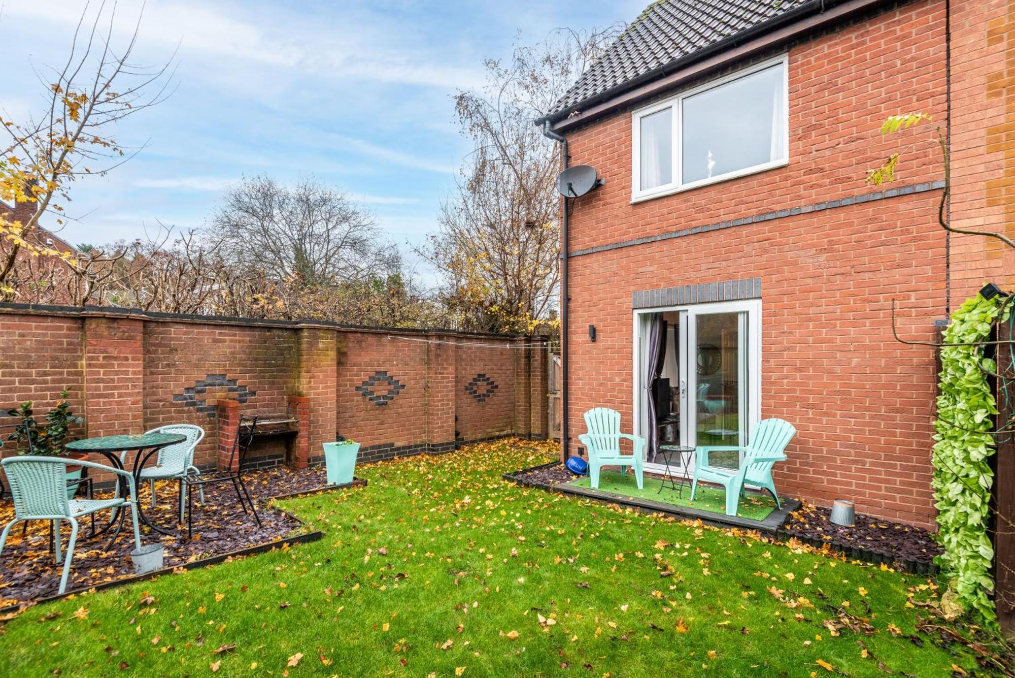 Worcester Fabulous Cherry Tree Mews Self Check In Dogs Welcome By Prior Arrangement , 2 Double Bedrooms ,Super Fast Wi-Fi, With Free Off Road Parking For 2 Vehicles Near Royal Hospital And Woodland Walks Exterior foto